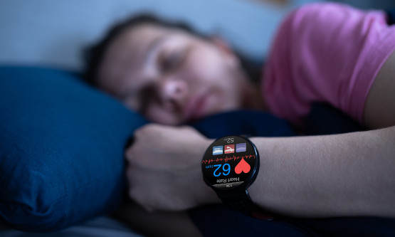 Hoge hartslag tijdens slapen: De oorzaken en praktische tips