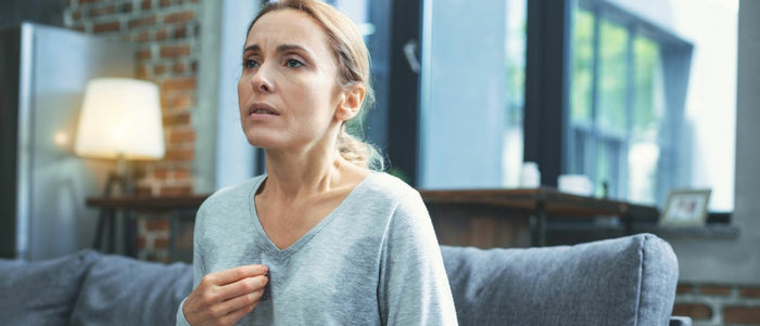 Opvliegers in de overgang: Wat is de oorzaak en wat kun je er tegen doen?